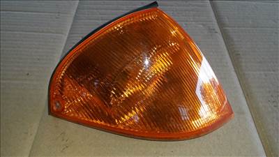 Suzuki Swift II 96-03 Jobb Első Index / Irányjelző Búra