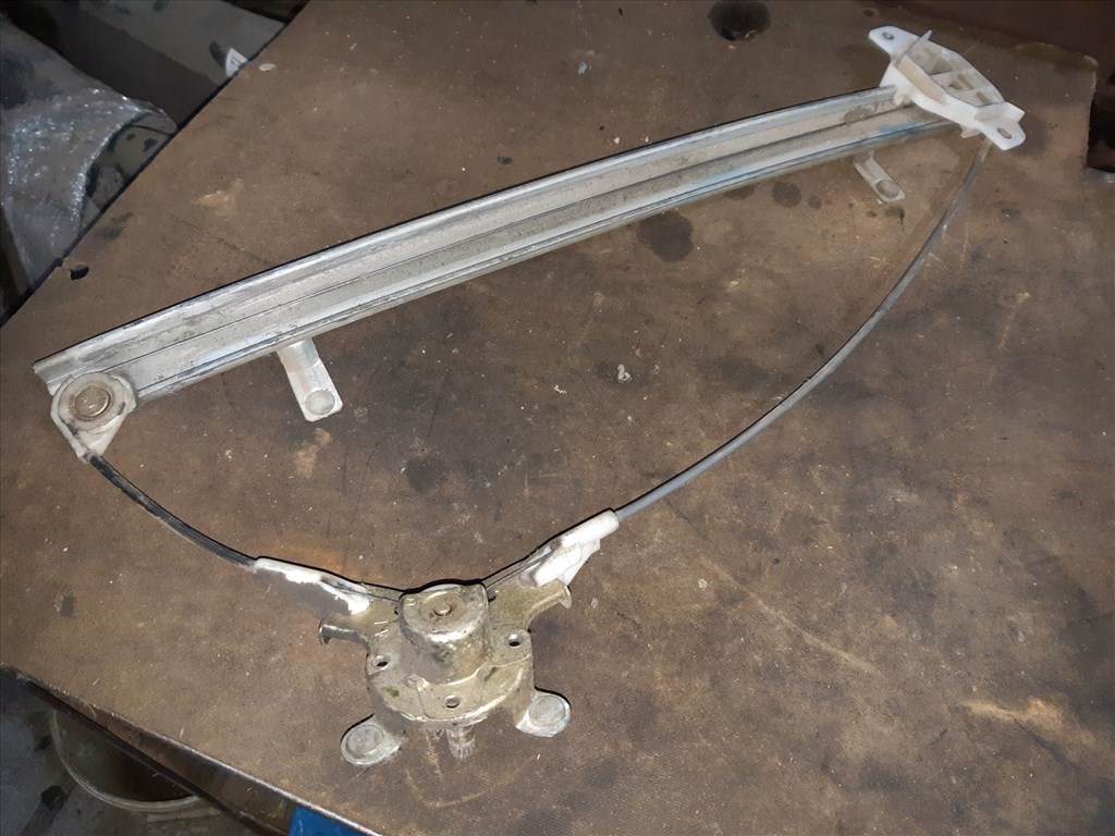 Hyundai H1 96-05 Bal Elsõ Ablakemelõ Szerkezet Mechanikus 2. kép