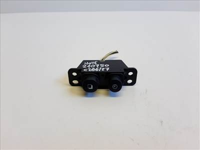 Nissan Note (E12) Info gomb
