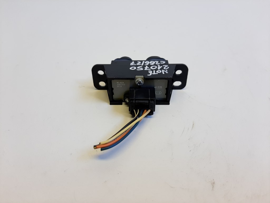 Nissan Note (E12) Info gomb 2. kép