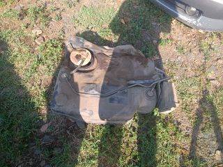 FORD FOCUS (DAW, DBW) Tank