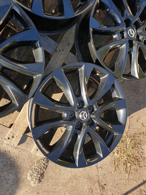 19" 5x114,3 Mazda 3. kép