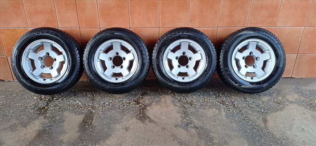 SUZUKI VITARA 15" ALUFELNI 5X139,7 TÉLI 205/70R15 GUMIVAL OLCSÒN!!! 1. kép