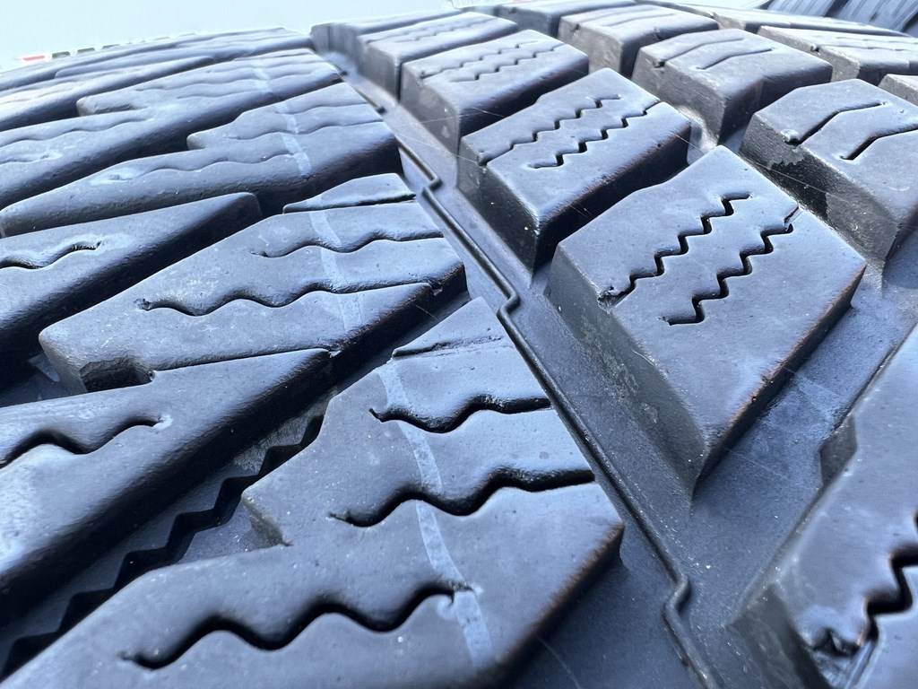 255/45 R20 Kumho WinterCraft WS71 téli gumi 6mm 4. kép