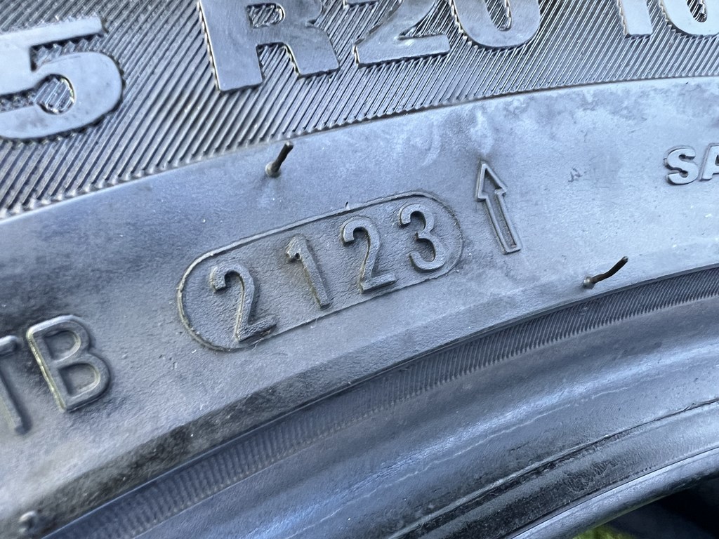 255/45 R20 Kumho WinterCraft WS71 téli gumi 6mm 5. kép