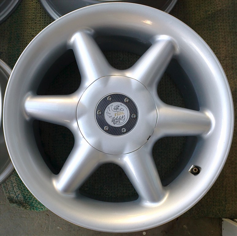 Eladó 16-os 5x120-as 8,5j-széles ET30-as Rial-BMW alufelni 2. kép