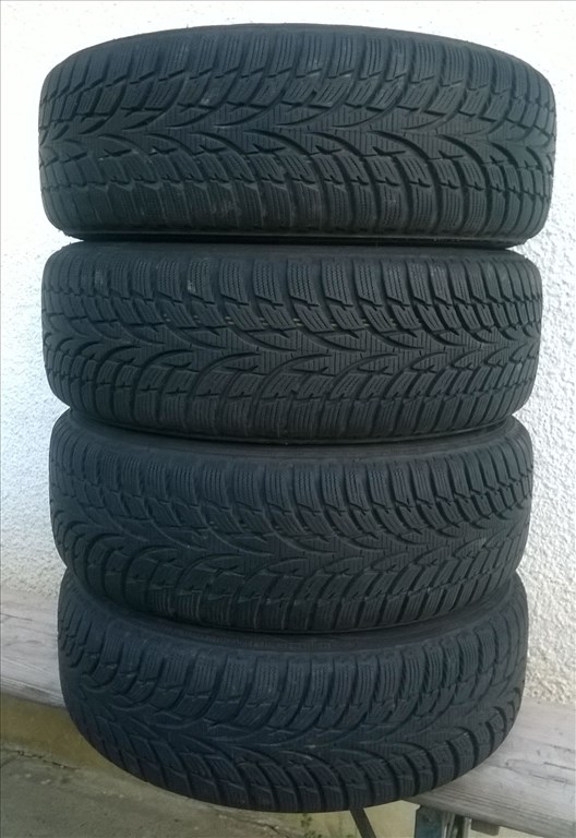 Eladó 4db 14-es 4x100-as Renault lemezfelni 175 65R14 Nokian téli gumival 3. kép