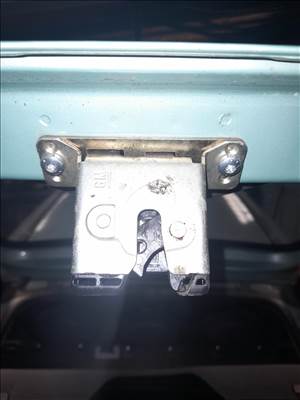 Opel corsa c csomagtér ajtózár 