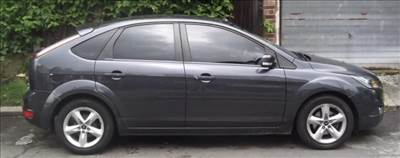 Ford Focus Mk2 Jobb első sárvédő szürke