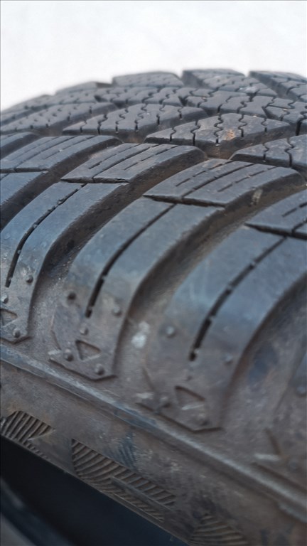 2db 175/65 R15 84T használt Nexen Nblue 4season négyévszakos gumi 6. kép