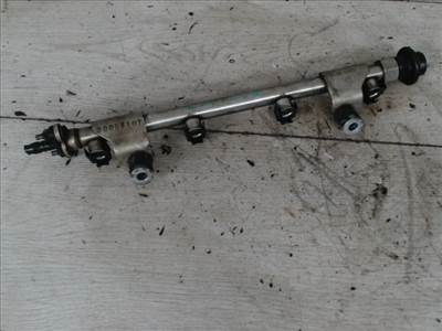 HYUNDAI I30 (FD) 2007.03-2012.02.28 Injektor befecskendező híd 