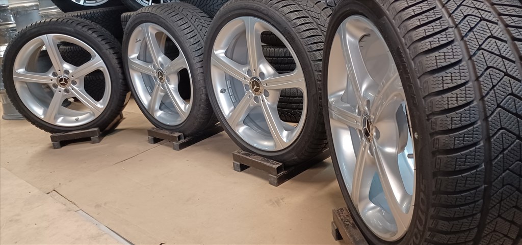 Mercedes W257 CLS 5x112 8x19 245/40 R19 téli gumikkal 4db 8. kép