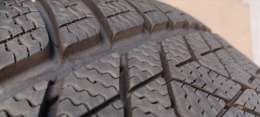 Mercedes W257 CLS 5x112 8x19 245/40 R19 téli gumikkal 4db 10. kép