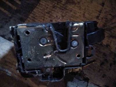 Volkswagen Caddy 95-02 Jobb Első Ajtó Zárszerkezet