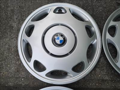 Bmw 15-ös gyári dísztárcsa 