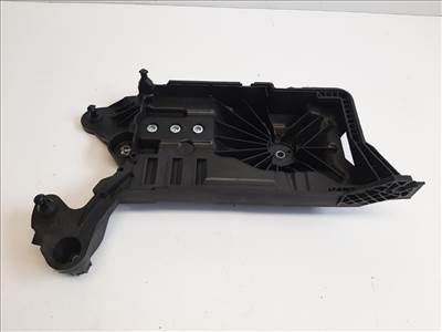 Audi A3 (8Y) akkumlátor tartó 5WA915331