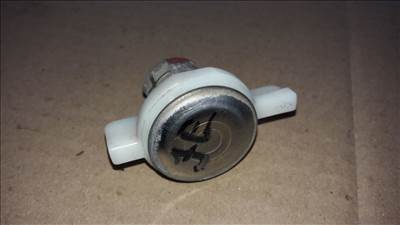 Renault Master 03-10 Jobb Első Ajtó Zárbetét Takaró