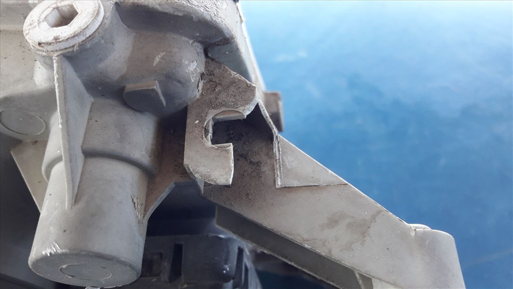 Suzuki Swift II 96-03 Jobb Elsõ Lámpa / Fényszóró 3. kép