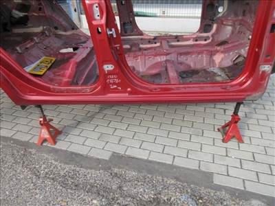Kia Ceed kombi jobb küszöb