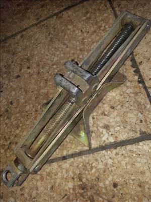 Suzuki Swift II 92-03 Emelő