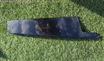 Mercedes A-osztály W176 jobb oldali B oszlop borítás  a1767220228