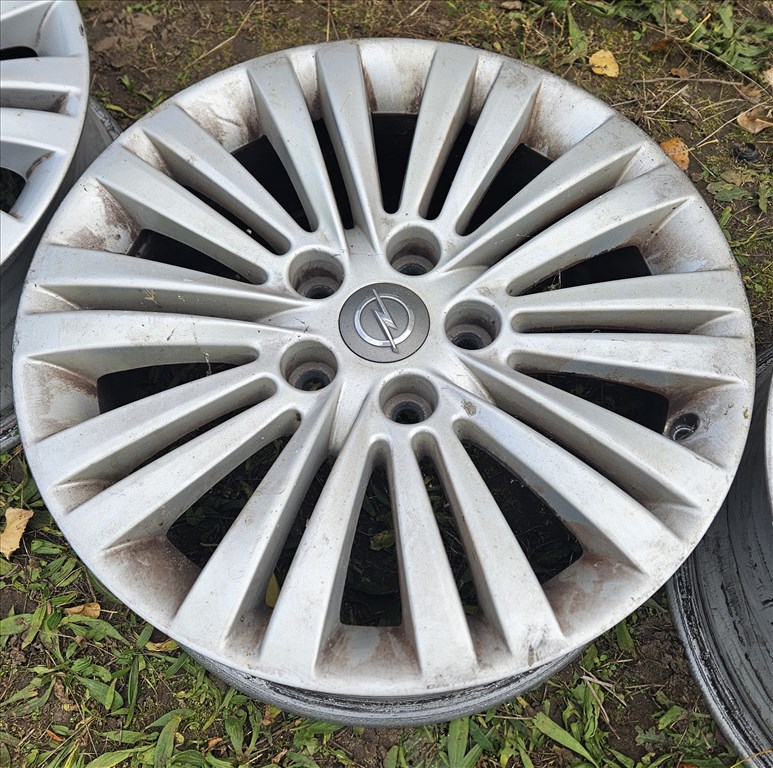  5x115 lyukosztású 7JJ 17" használt (gyári felni) alufelni 4. kép