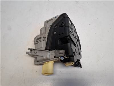 Volkswagen Passat VII (3C) jobb hátsó ajtózár 3C4839016A