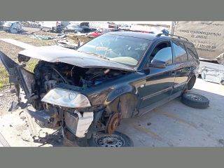 Volkswagen Passat B5 Bal első Kerékagy *146957*