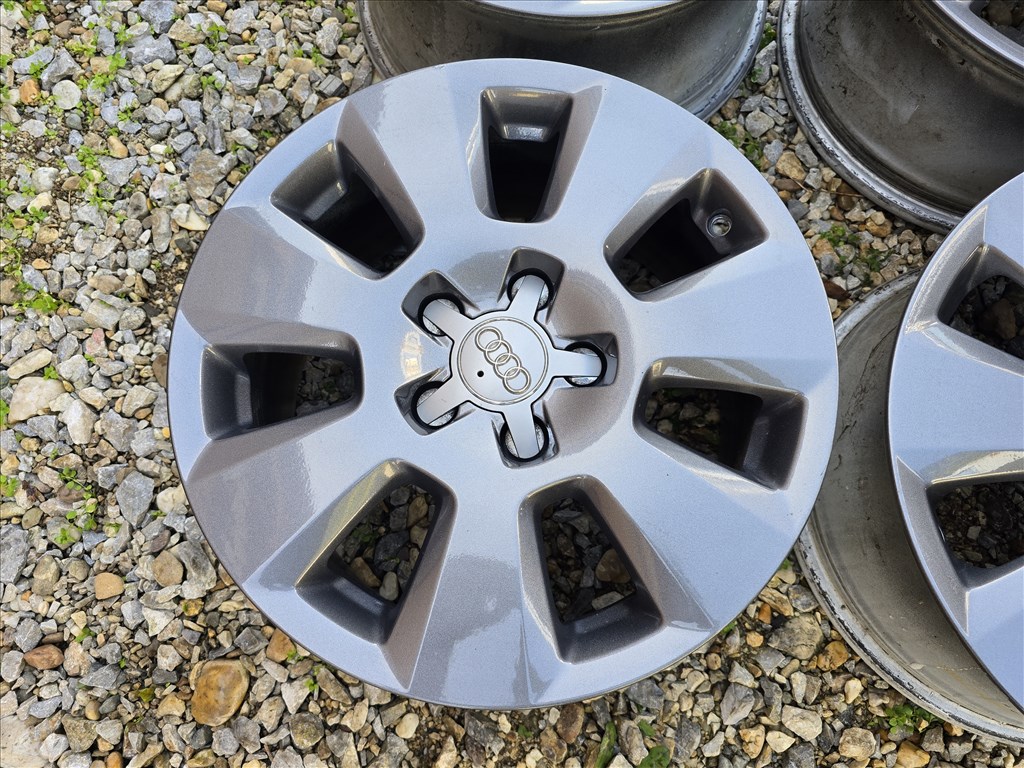  16-os, 5x112-es újszerű gyári Audi alufelni 6. kép