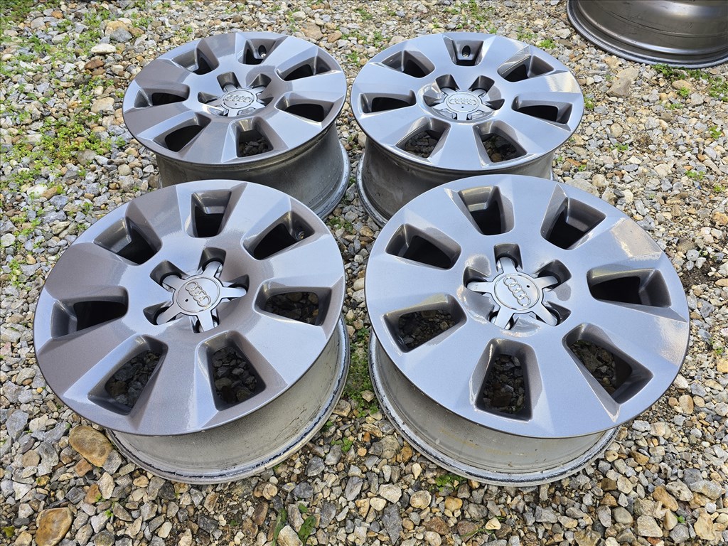  16-os, 5x112-es újszerű gyári Audi alufelni 7. kép