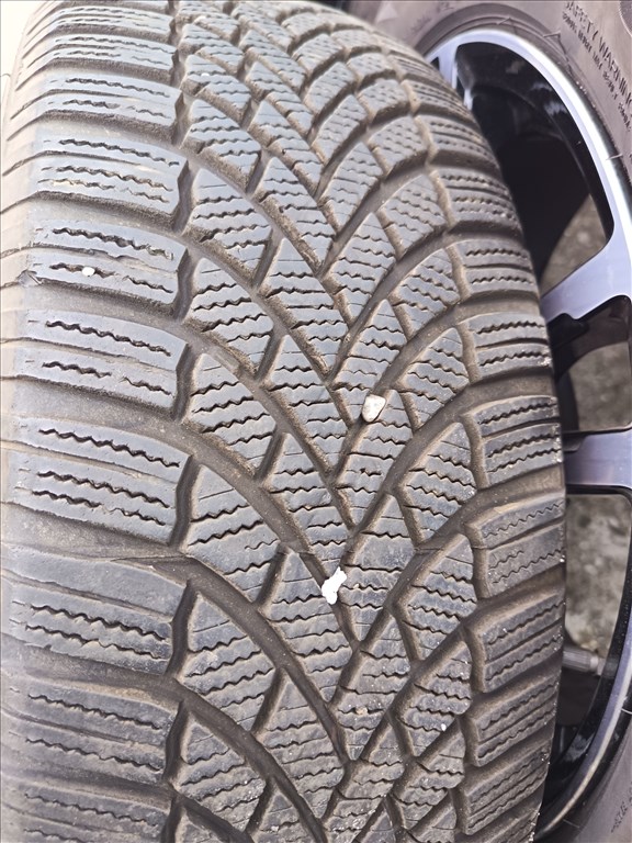  5x112 lyukosztású 16" újszerű Dezent alufelni, rajta 205/60 újszerű Bridgestone téli gumi gumi  6. kép