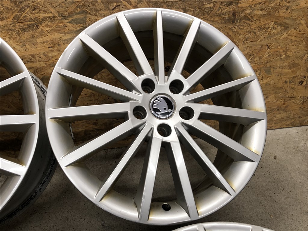5x112 gyári Skoda 18 col alufelni Audi Seat VW 18 colos  6. kép