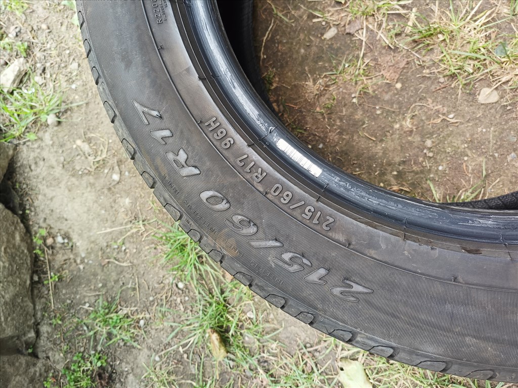  215/60 17" újszerű Pirelli nyári gumi 4. kép