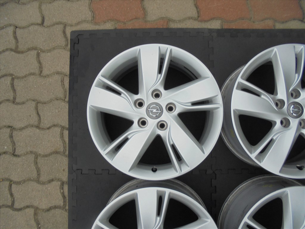 17-es 5 x 115-ös gyári Opel alufelni kitűnő állapotban eladó 2. kép
