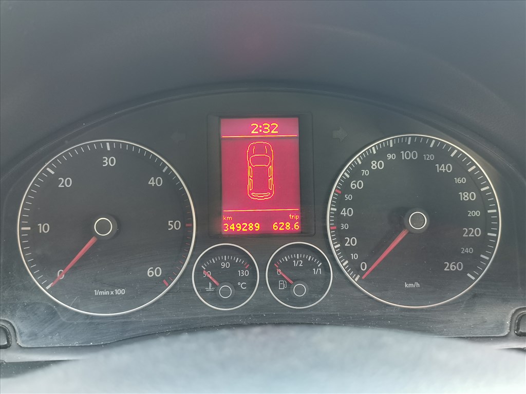 Eladó Volkswagen Golf 2.0 TDI 4Motion (1968 cm³, 140 PS) (A5 Typ 1K) 7. kép