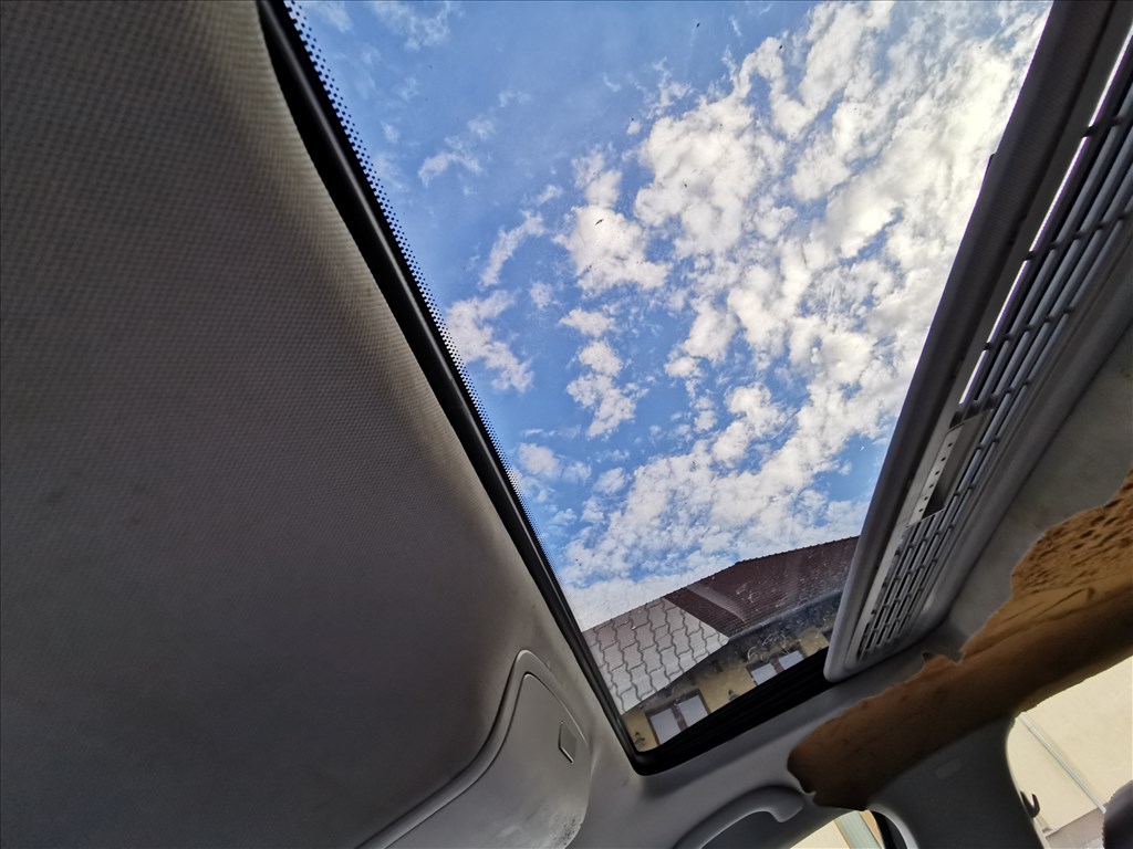 Eladó Volkswagen Golf 2.0 TDI 4Motion (1968 cm³, 140 PS) (A5 Typ 1K) 6. kép