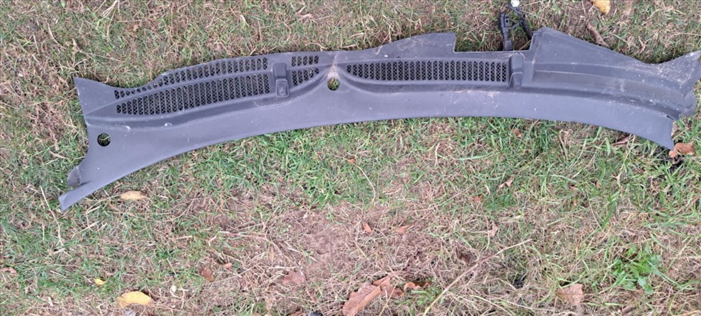 Audi A3 (8L) levélrács  8l1819415b 1. kép