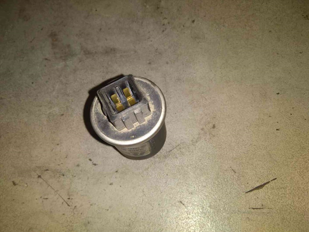 Ford Galaxy I Klíma Nyomáskapcsoló 1H0 959 139B 2. kép