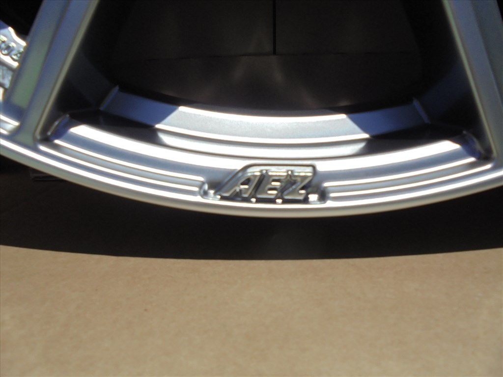 Új 20-as AEZ alufelni dobozában eladó 4. kép