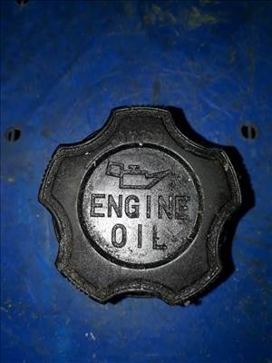 Suzuki Vitara Olaj Beöntő Sapka / Olaj Betöltő Fedél