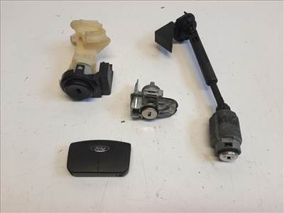 Ford Kuga  zárgarnitúra motorvezérlő nélkül