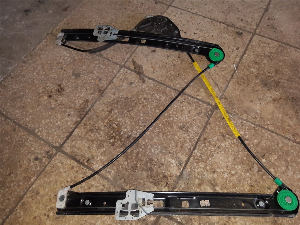 BMW 320D E46 Bal Elsõ Ablakemelõ Szerkezet Elektromos 4. kép