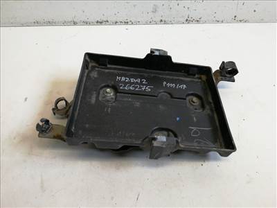 Mazda 2 (DE) akkumlátor tartó