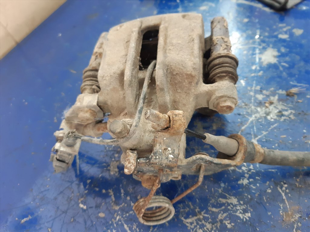 Seat Alhambra II Jobb Hátsó Féknyereg 2. kép