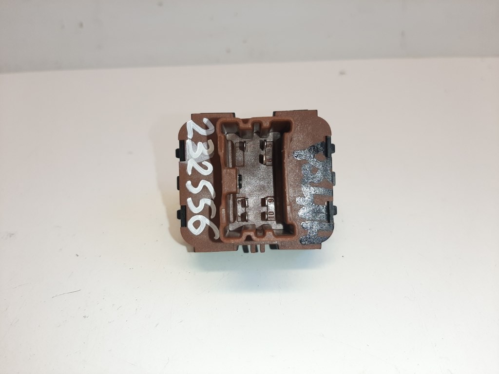 Renault Zoe bal elsõ ablakemelõ kapcsoló 254113300R 2. kép