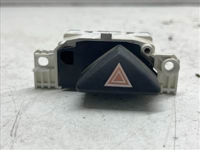 FORD FOCUS (DAW/ DBW) 1.6 16V Vészvillogó Kapcsoló #42734# 2M5T13A350AA 