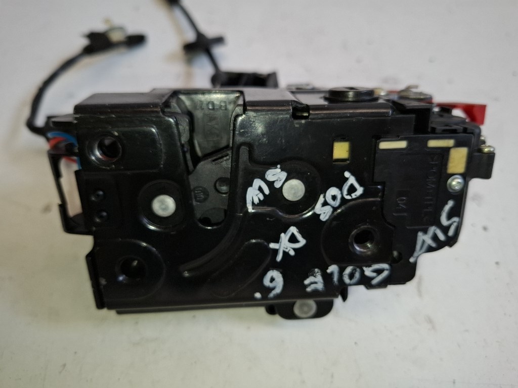 Volkswagen Golf VI kombi jobb hátsó ajtózár 7L0839016D 3. kép