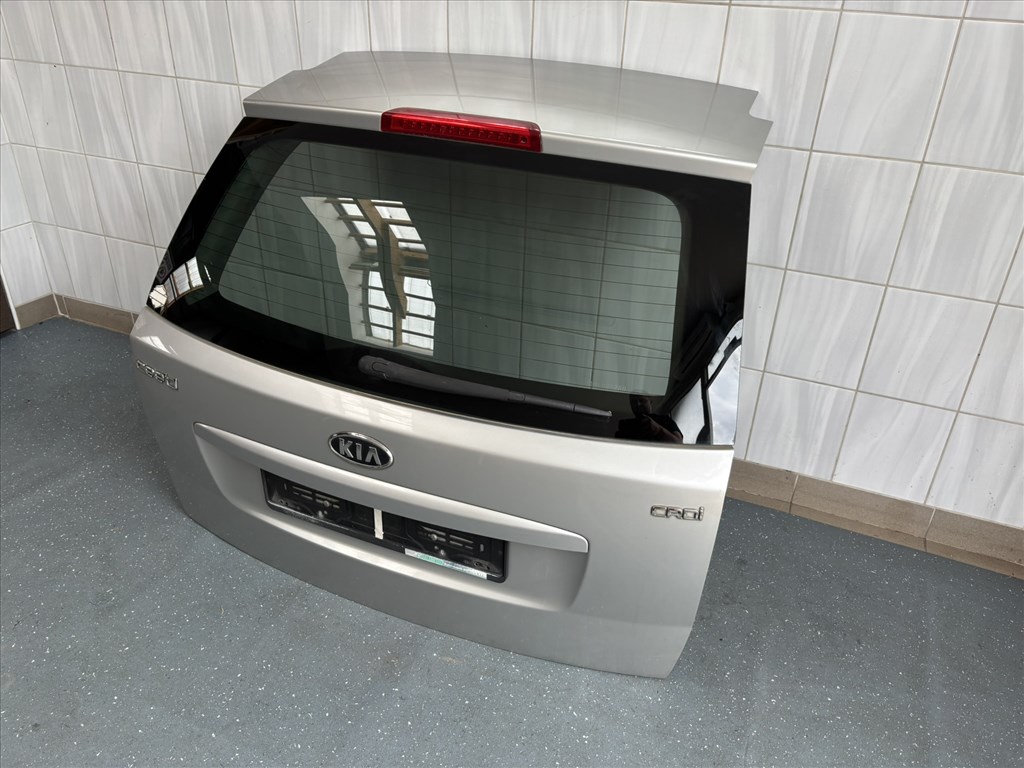 Kia Cee'd (ED) csomagtér ajtó (kombi) rozsdamentes! 2. kép