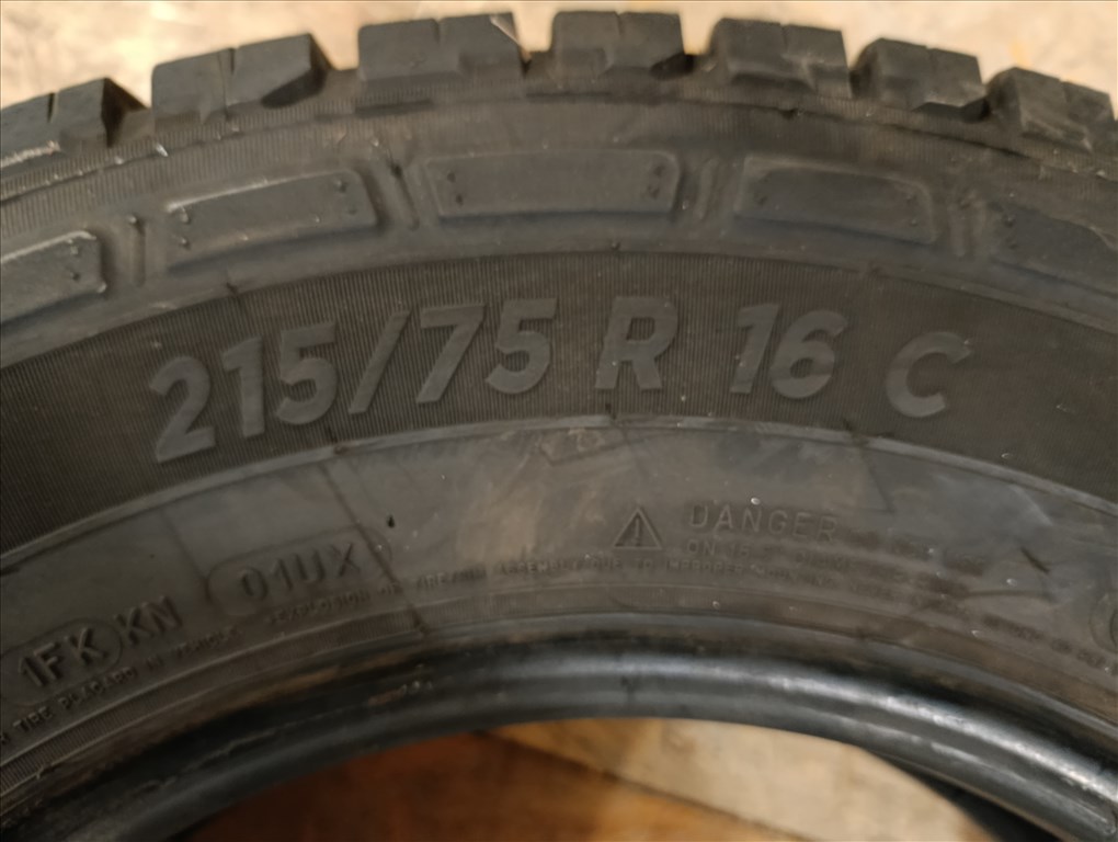  215/7516" újszerű Michelin téli gumi gumi 5. kép
