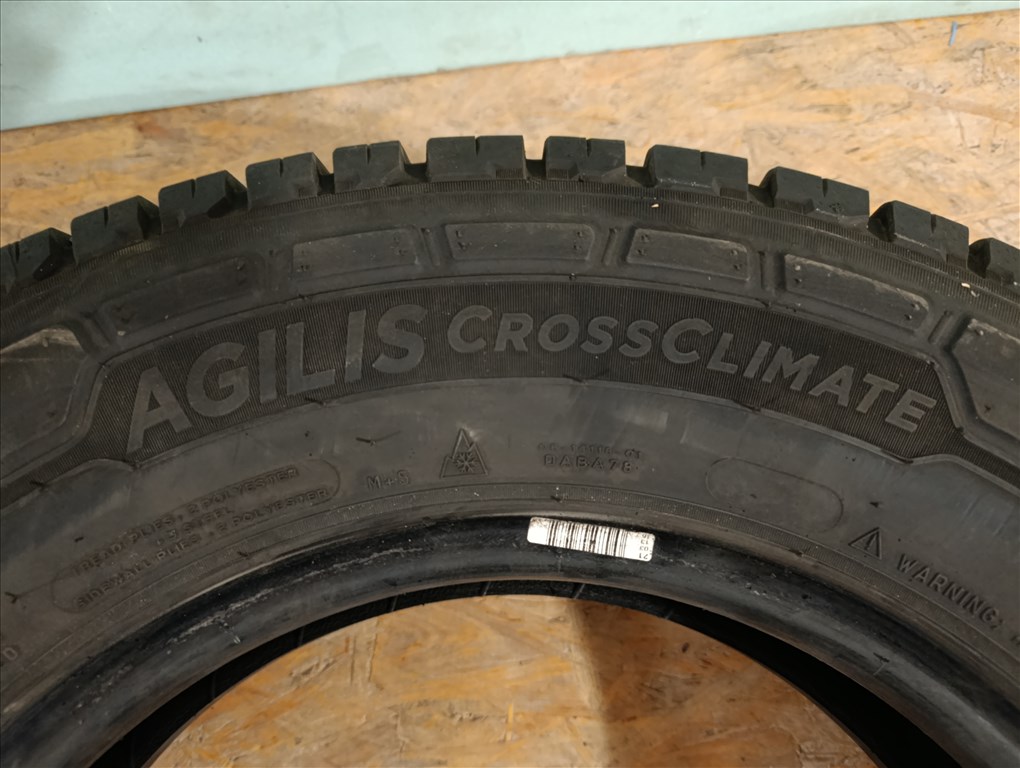  215/7516" újszerű Michelin téli gumi gumi 7. kép